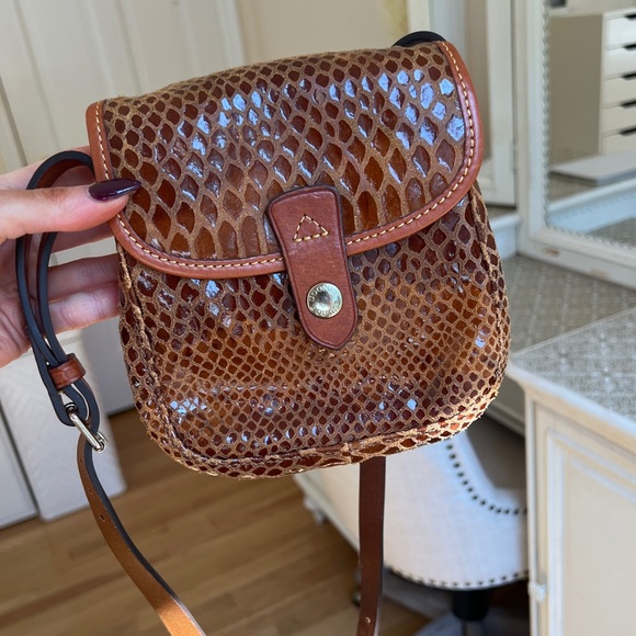 Genuine Leather Dooney and Burke Crocodile Crossbody - Picture 2 of 6